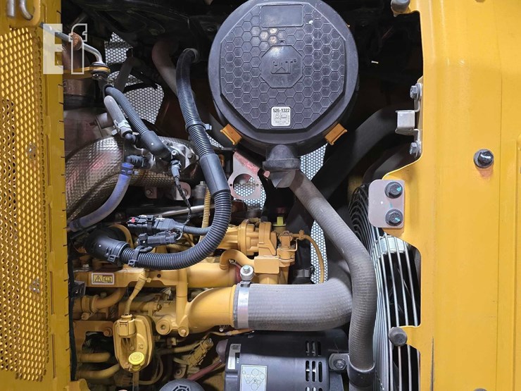 2022-caterpillar-d3-image-24