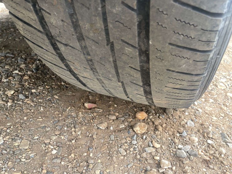 2014-mercedes-benz-gl450-image-22