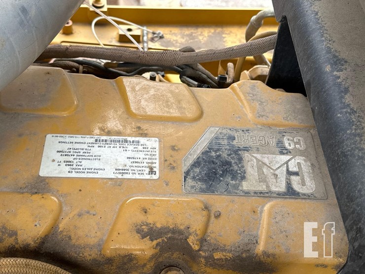 2015-caterpillar-815f-2-image-28
