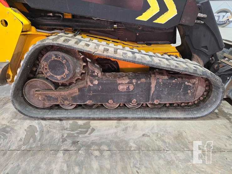 2021-jcb-3ts-8t-image-28