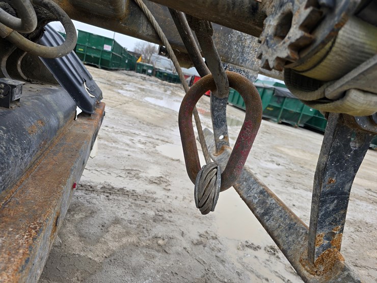 #22590-•-2007-mack-cv713-granite-roll-off-truck-image-67