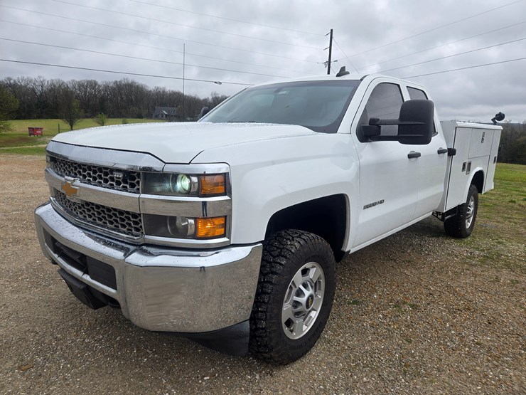 2019-chevrolet-silverado-2500-image-3