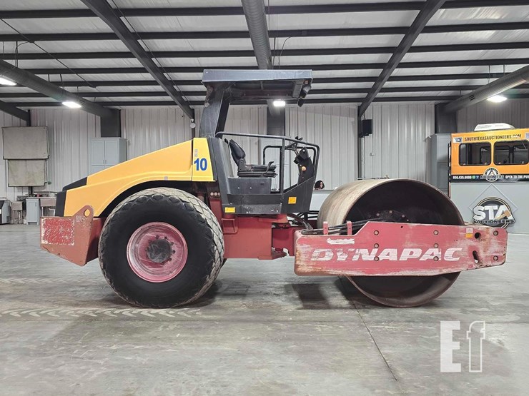 2012-dynapac-ca250d-image-6