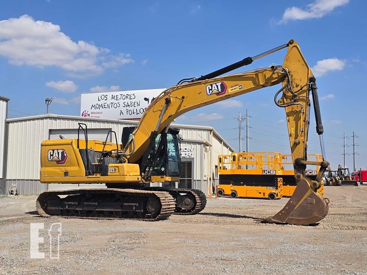 2020-caterpillar-323-image-2