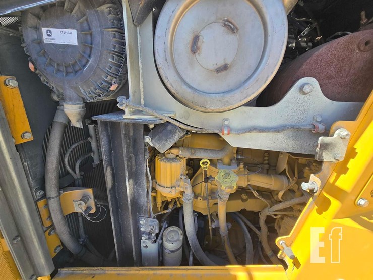 2018-deere-1050k-image-33