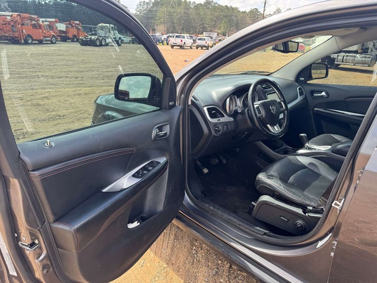 2015-dodge-journey-r/t-image-9