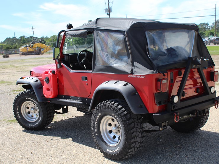1993-jeep-wrangler-image-4