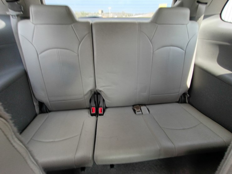 2017-gmc-acadia-image-64