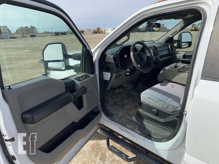 2019-ford-f350-image-10