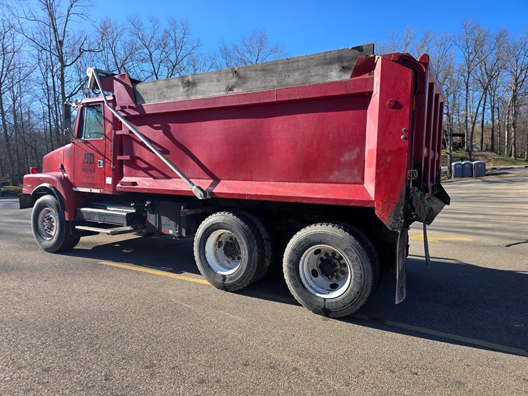 1999-cummins-m11-image-8