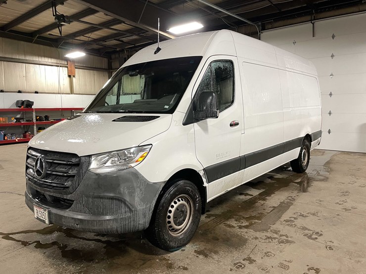 #1450-•-2019-mercedes-sprinter-van-(has-wi-title)-(of)-image-1