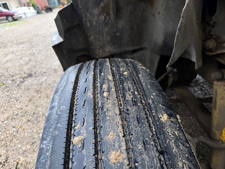 1994-mack-ch613-image-42