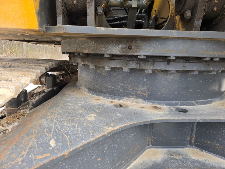 2013-deere-160g-lc-image-34