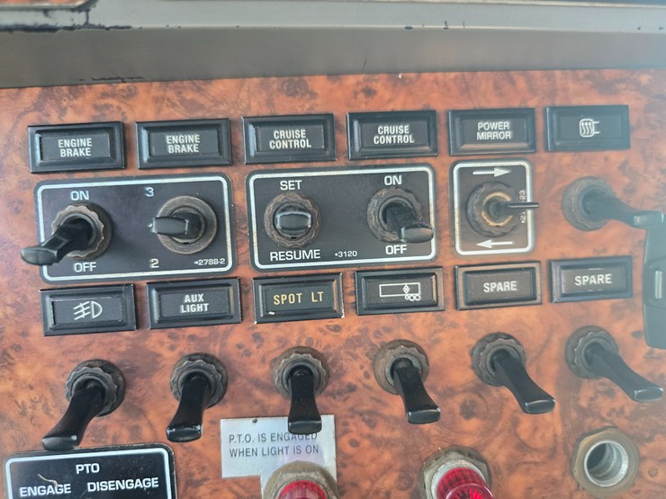 #21305-•-2003-kenworth-dump-truck-image-165