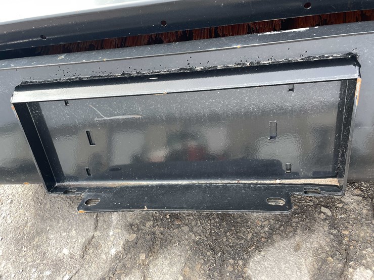 #7053-•-unused-giyi-mini-skid-steer-bucket-broom-(o10)-image-9