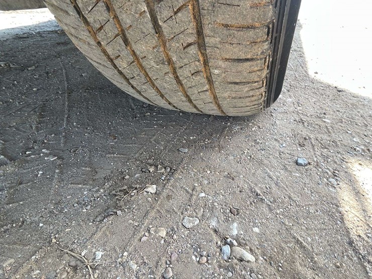 2011-cadillac-srx-image-22