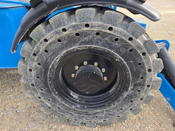 2015-genie-gth1056-image-75