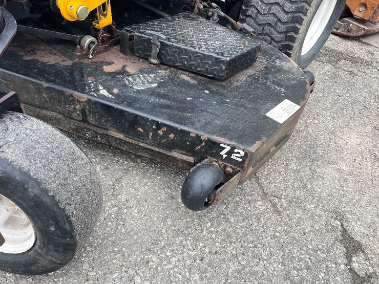 cub-cadet-tank-m72-image-26