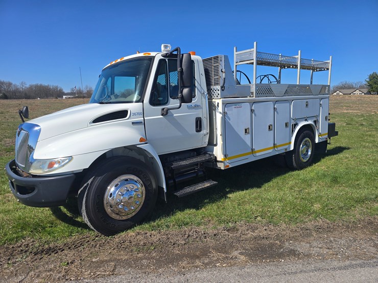 2008-international-durastar-4300-image-3