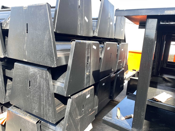 #7097-•-(1)-cattle-feeder-(o2)-image-3