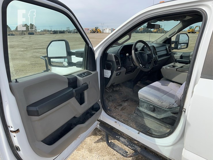 2019-ford-f350-image-9