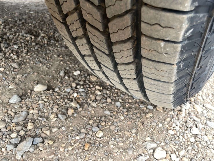 2014-chevrolet-silverado-2500-image-22