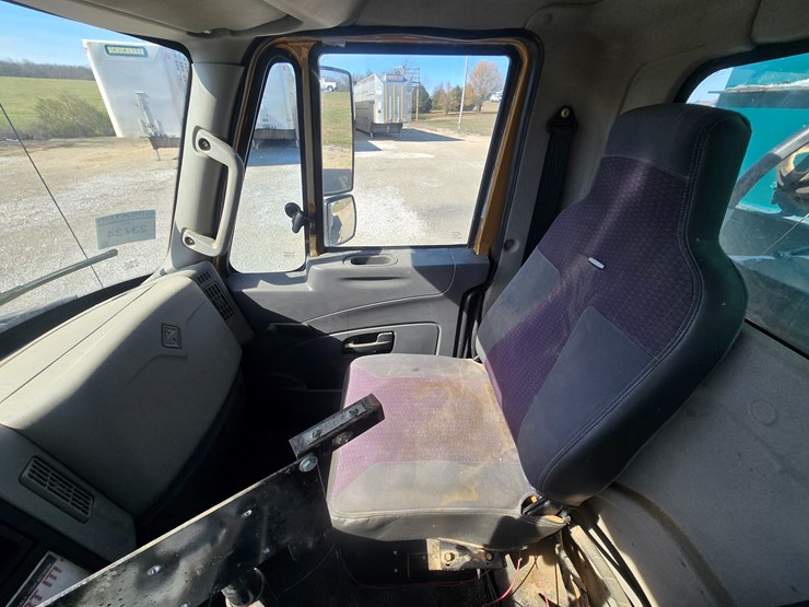 2013-international-workstar-7400-image-50