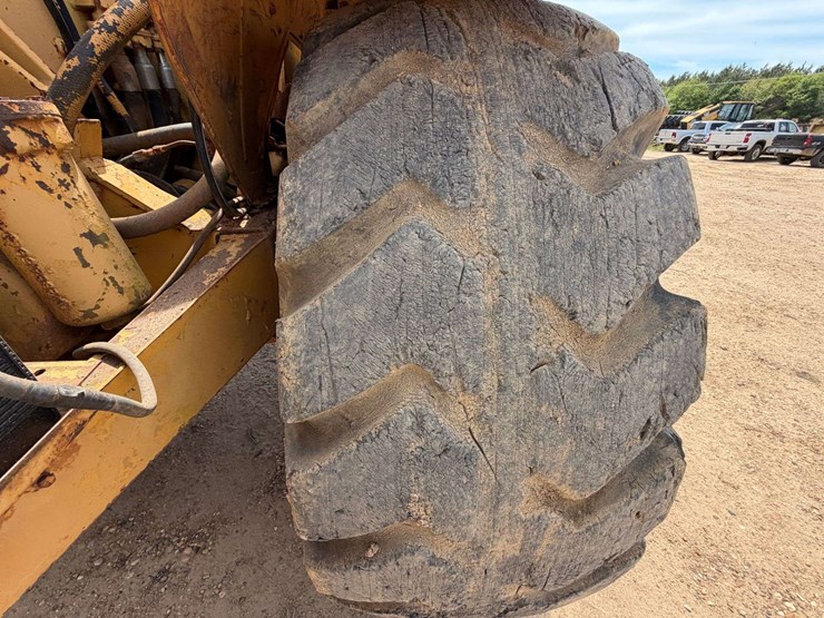 1972-caterpillar-613-image-18