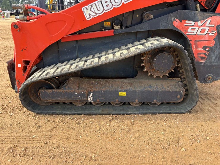kubota-svl90-2-image-19