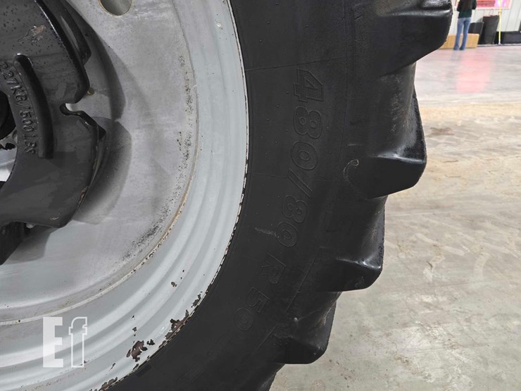 2017-case-ih-magnum-340-image-35