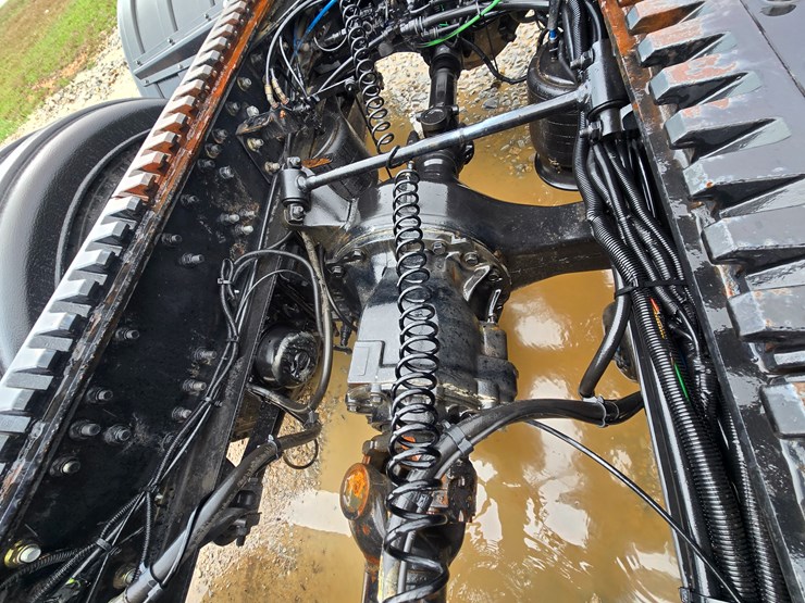 2017-western-star-5700xe-image-106