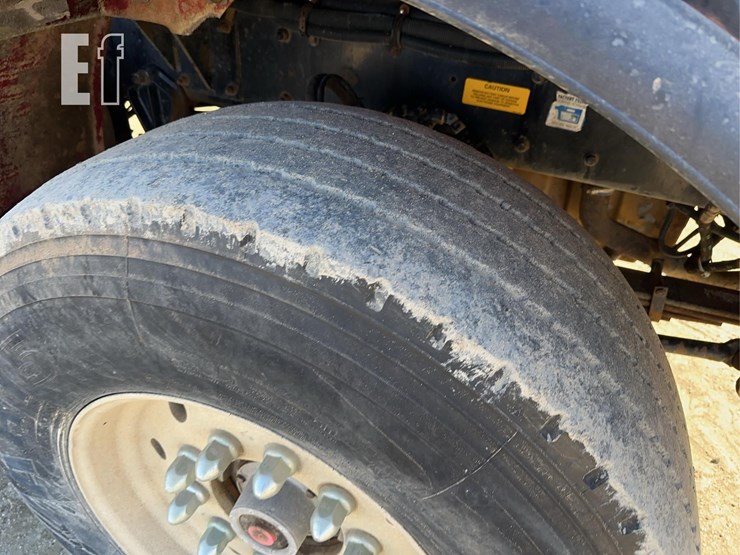 1999-kenworth-t800-image-23