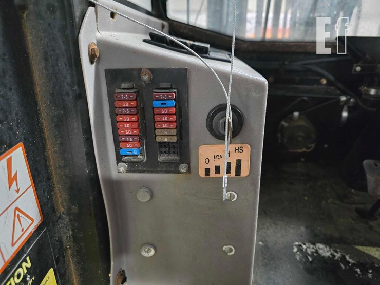 2007-jcb-930-image-15