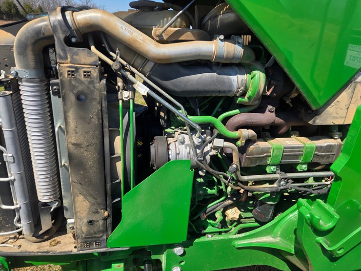 2019-john-deere-5100e-image-21