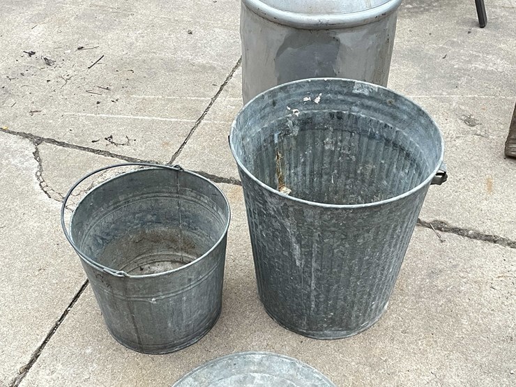 #7018-•-milk-can,-watering-can,-and-galvanized-bucket-(o3)-image-11