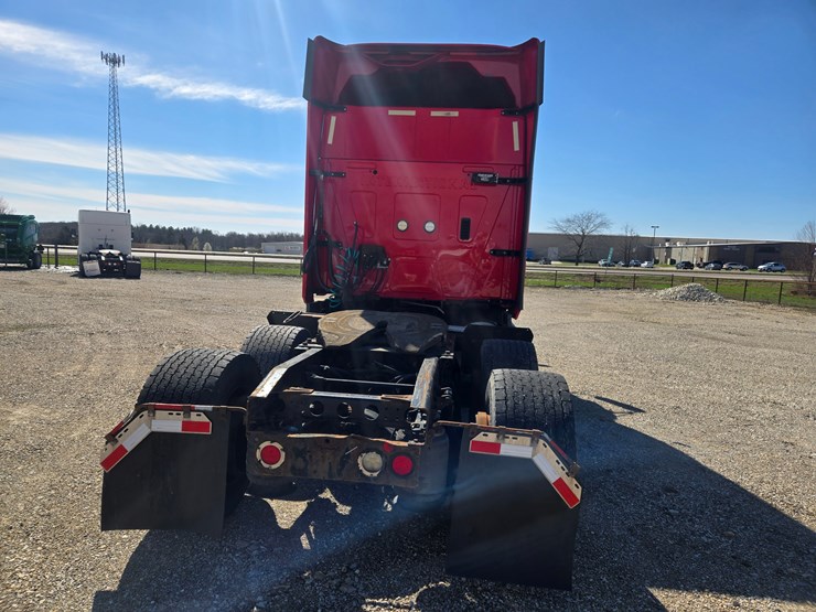 2014-international-prostar-image-16