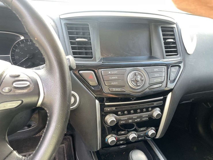 2020-nissan-pathfinder-image-13