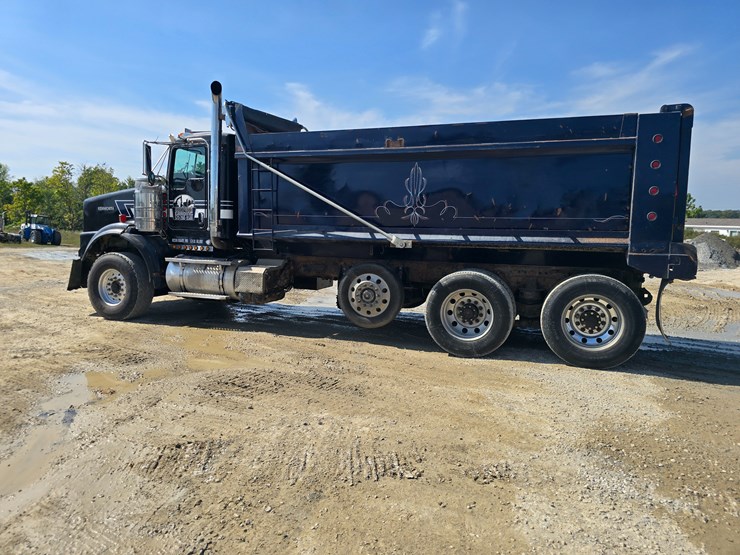 #21305-•-2003-kenworth-dump-truck-image-12