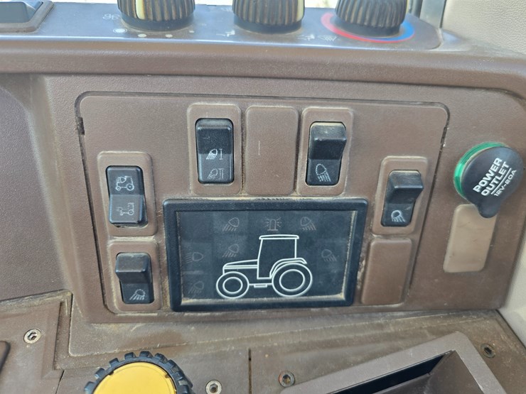 2002-john-deere-6220-image-53