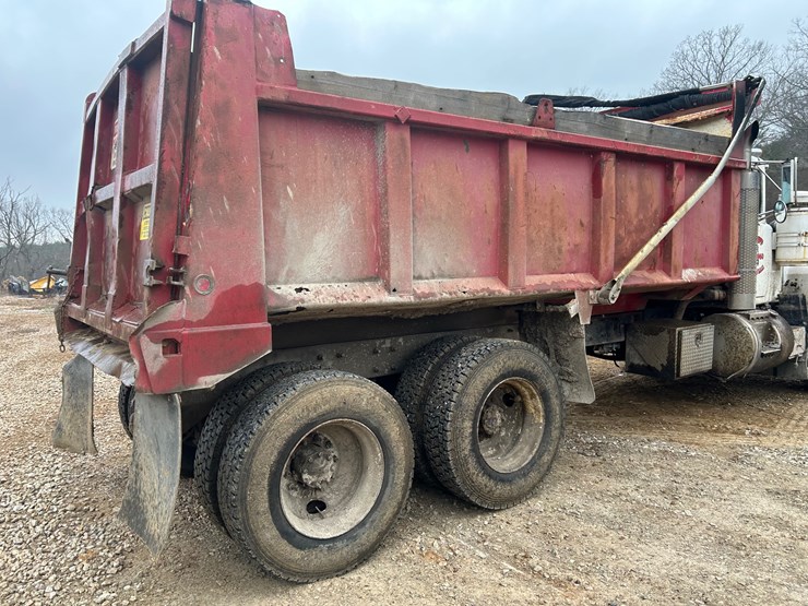 2001-mack-rd688s-image-18