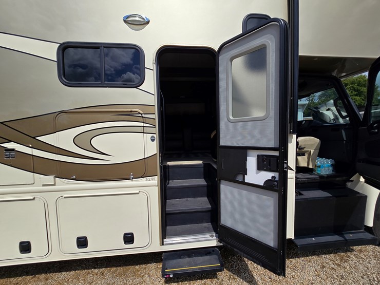 2021-international-mv607-image-97