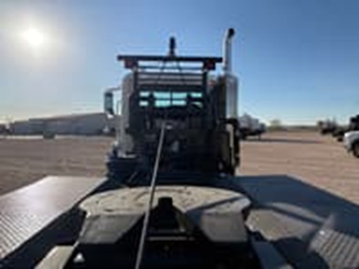 2009-mack-granite-gu713-image-7