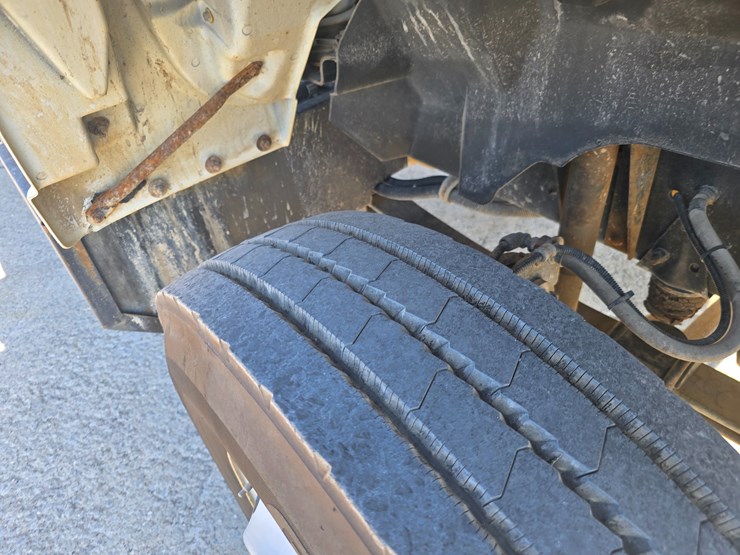 #22520-•-2002-gmc-c7500-dump-truck-image-35