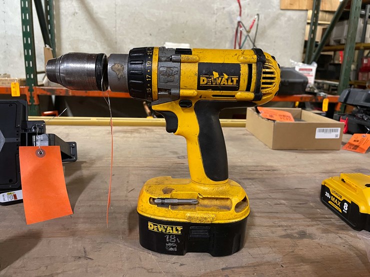 #2431-•-dewalt-18-volt-cordless-hammer-drill-and-battery-(pr12)-image-1