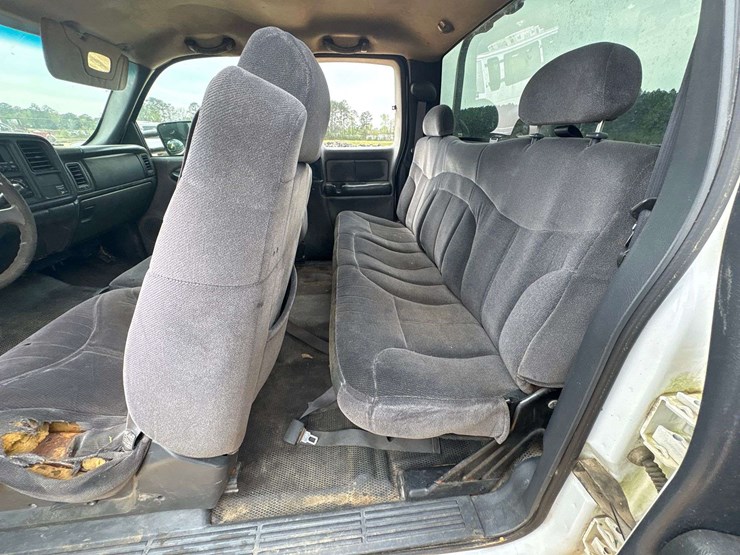 2001-gmc-sierra-2500-image-14