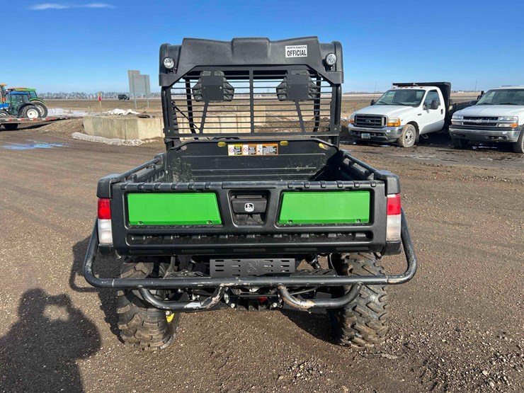 2015-john-deere-gator-image-6