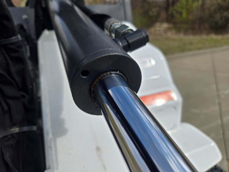 2023-bobcat-l28-image-48