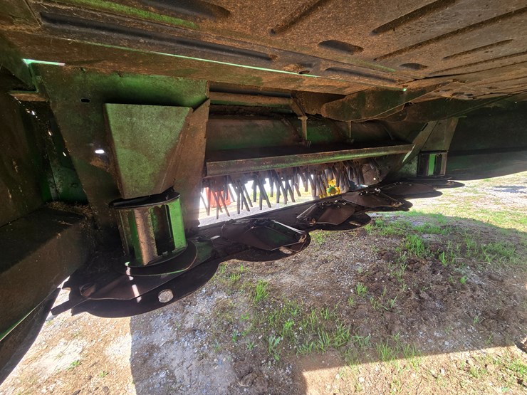 john-deere-630-image-30