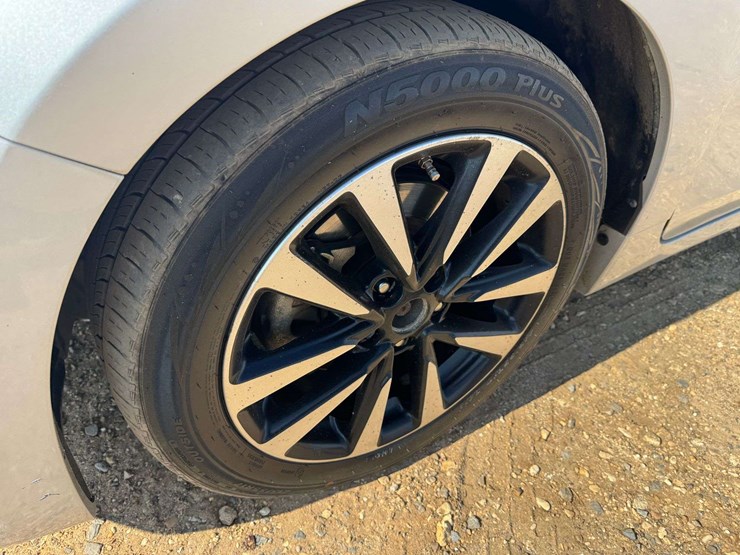 2018-nissan-altima-sl-4-door-sedan-(193,505-miles)-image-24