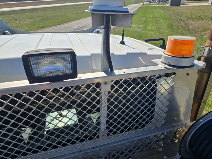 2008-international-durastar-4300-image-77